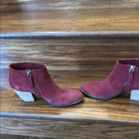 Ecco Booties - Picture 7 of 9